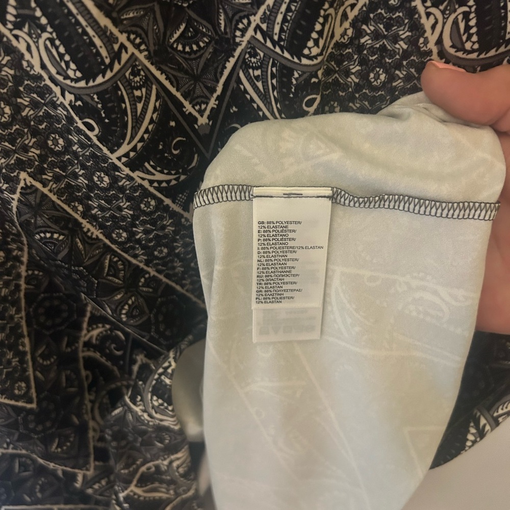 The North Face Activewear dress, Black/White/Grey, Size L, NEW, without tags - Picture 6 of 6